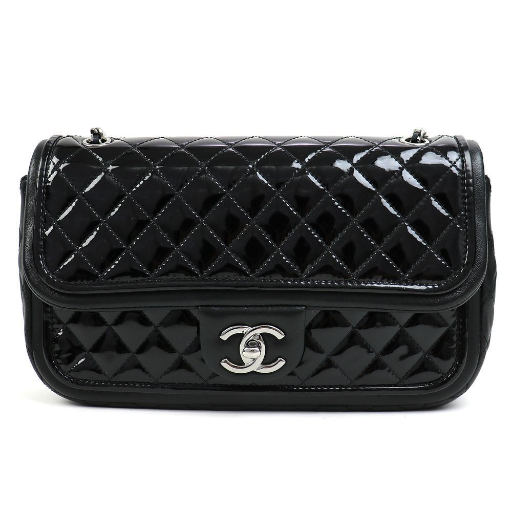 Matelasse flap bag metal fittings Twist Lock W chain shoulder enamel Black